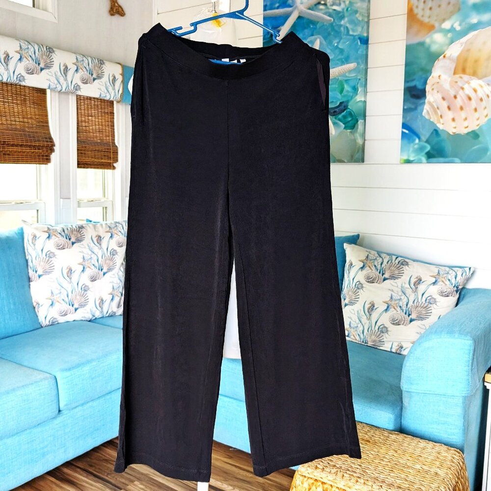 Chico's Travelers Classic No Tummy Black Wide Leg Pants with Pockets - Size 0P